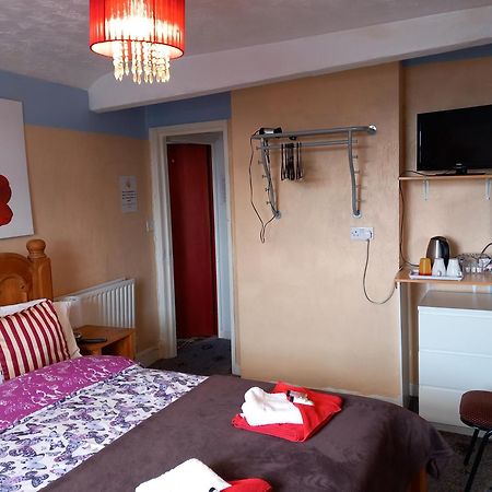 My Adam Hotel Blackpool Esterno foto
