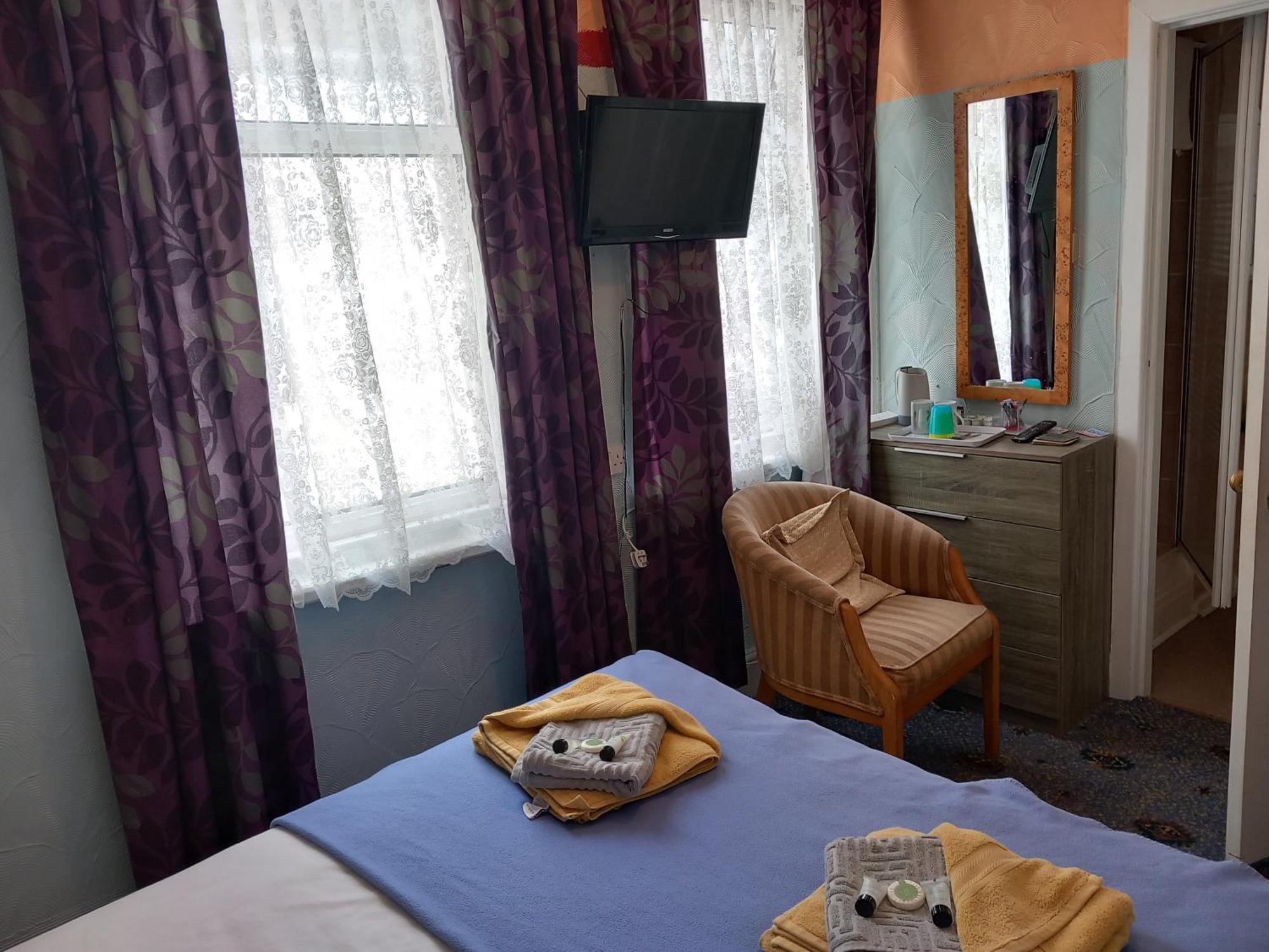 My Adam Hotel Blackpool Esterno foto